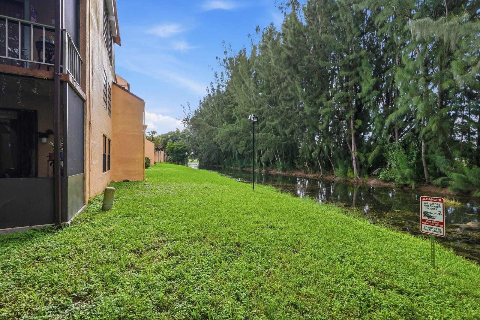 430 COMMODORE Drive 314, Plantation, FL 33325 photo 4