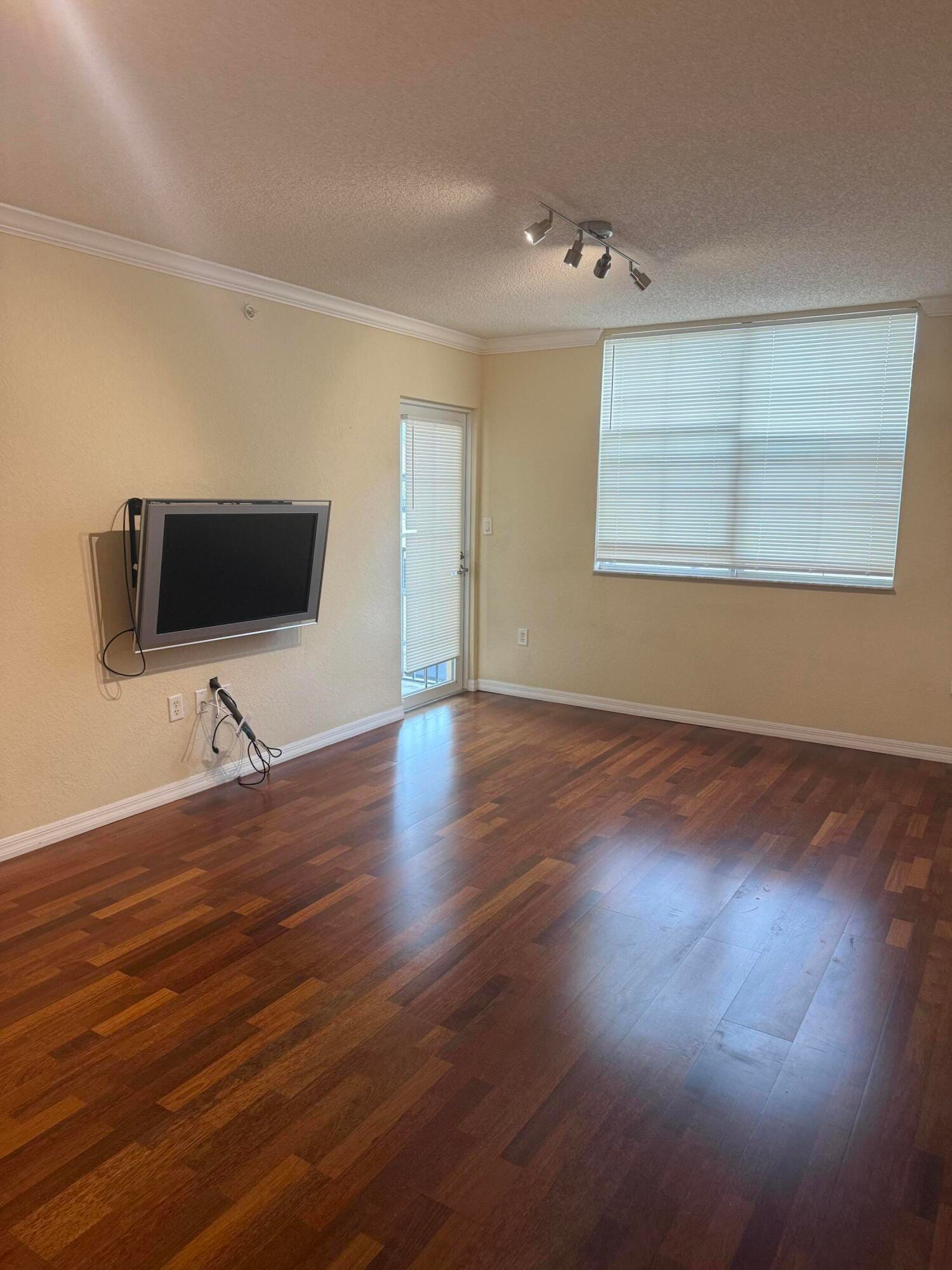 1801 N FLAGLER Drive 418 — photo 11