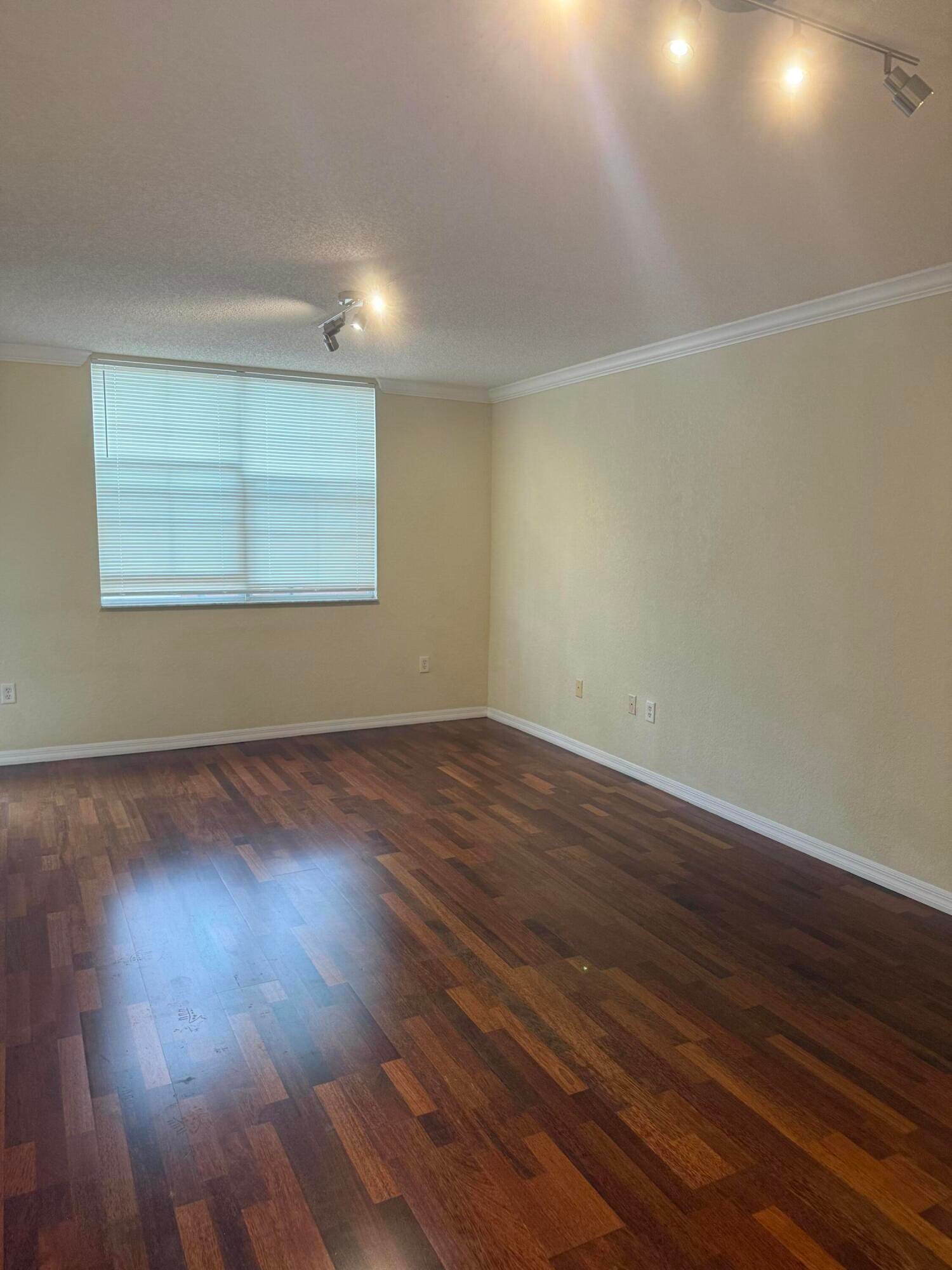1801 N FLAGLER Drive 418 — photo 12