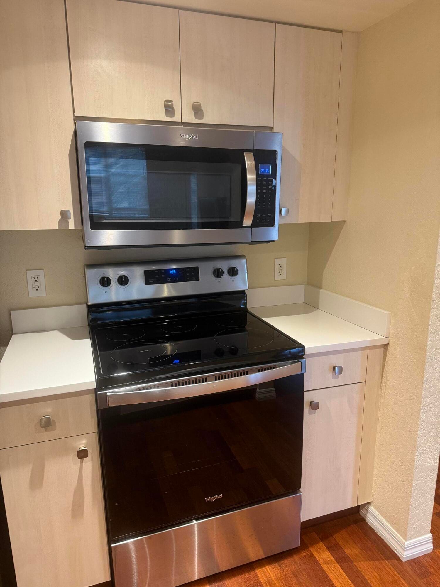 1801 N FLAGLER Drive 418 — photo 3