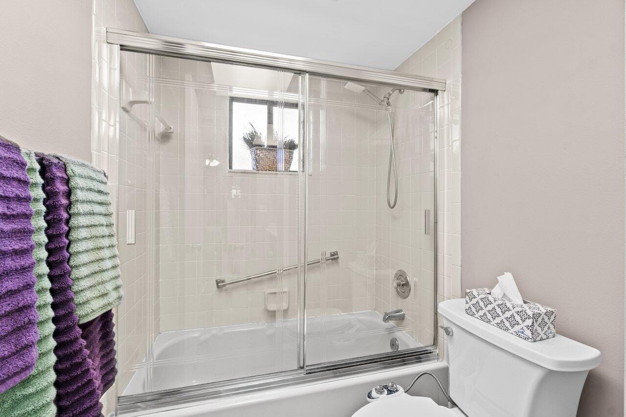 5100 Las Verdes Circle 316, Delray Beach, FL 33484 photo 13