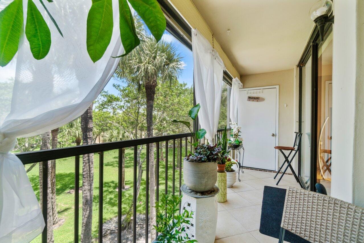 5100 Las Verdes Circle 316, Delray Beach, FL 33484 photo 16