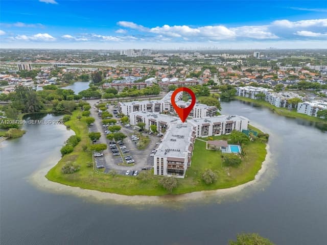 1350 SW 122nd Avenue 317, Miami, FL 33184