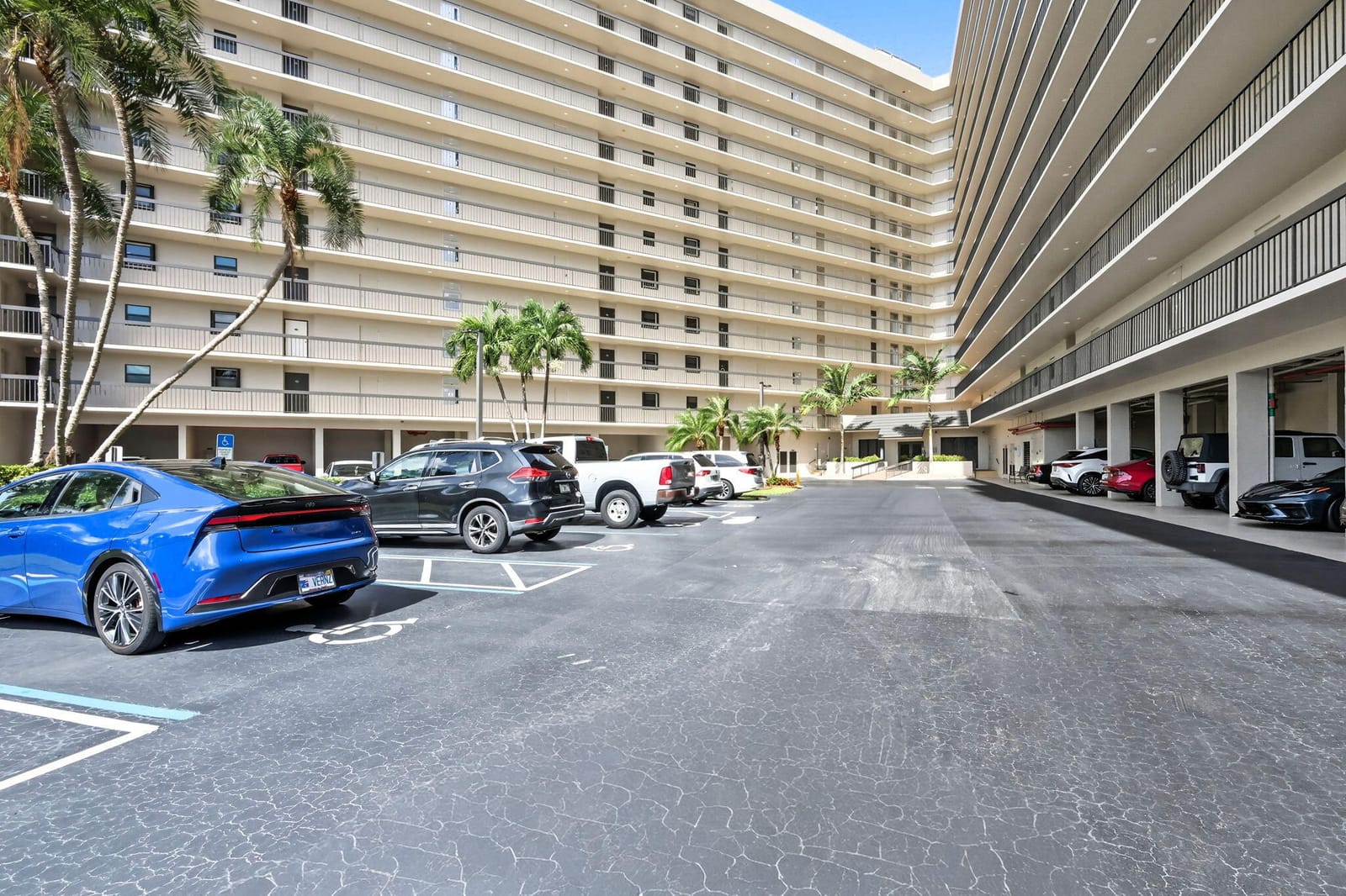 801 S OCEAN Drive 1107 — photo 2