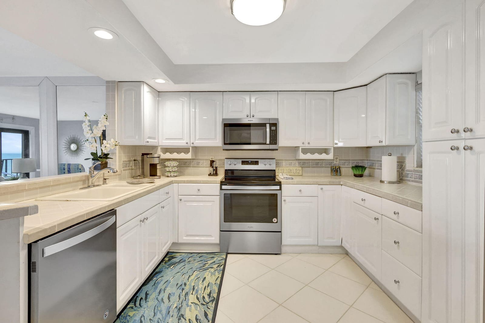 801 S OCEAN Drive 1107 — photo 8