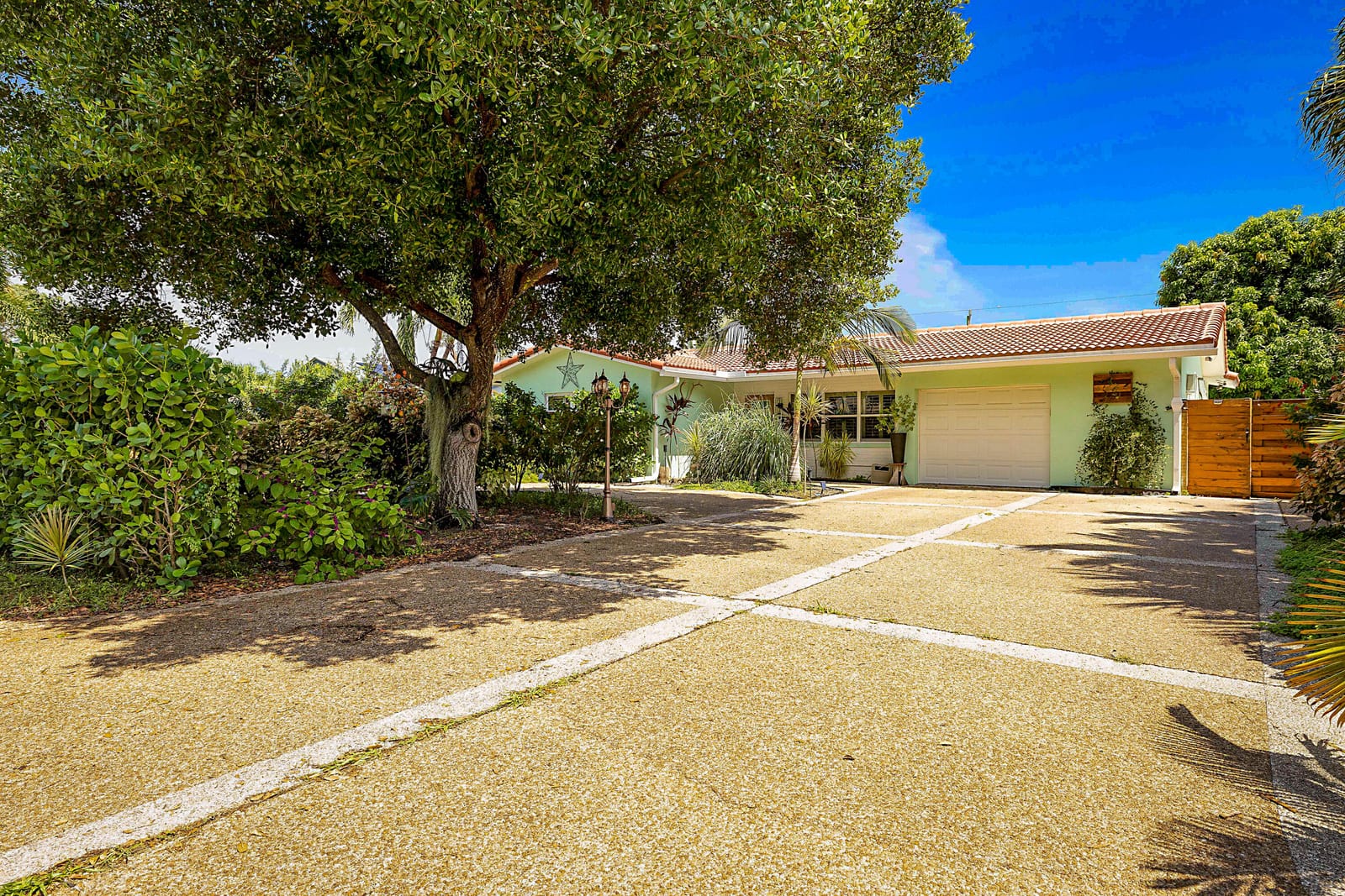 2242 NW 3rd Court, Boca Raton, FL 33431