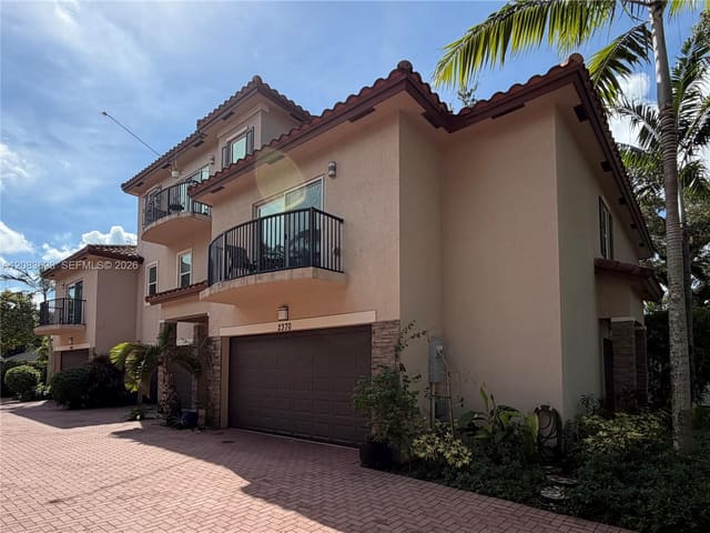 2370 SW 18th Avenue, Fort Lauderdale, FL 33315