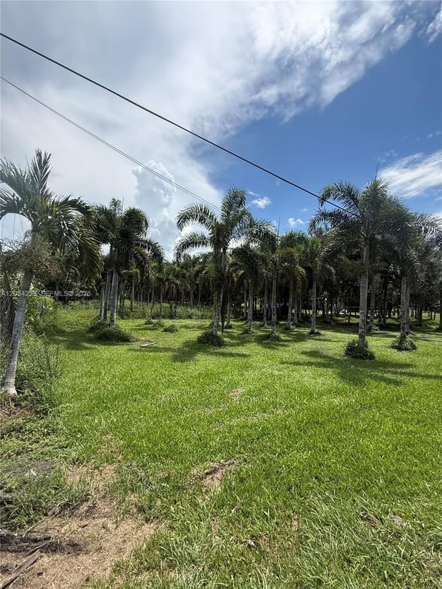 208 SW 208th Lane, Southwest Ranches, FL 33332