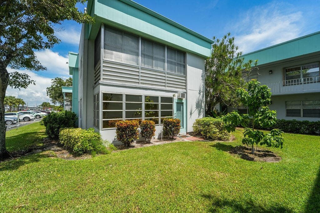 396 Monaco I 396-I, Delray Beach, FL 33446 photo 4