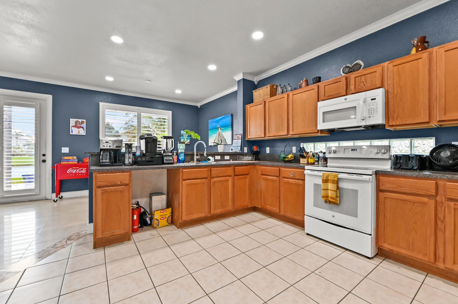 1006 Center Stone Lane, Riviera Beach, FL 33404 photo 13