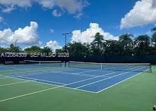 182 Lakeview Drive 204, Weston, FL 33326 photo 17