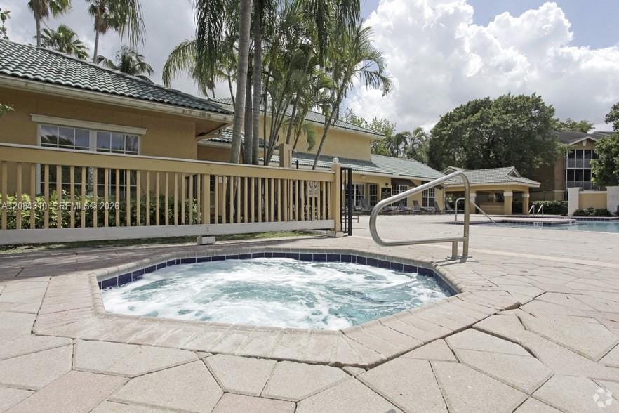 4025 W Mcnab Road E106, Pompano Beach, FL 33069