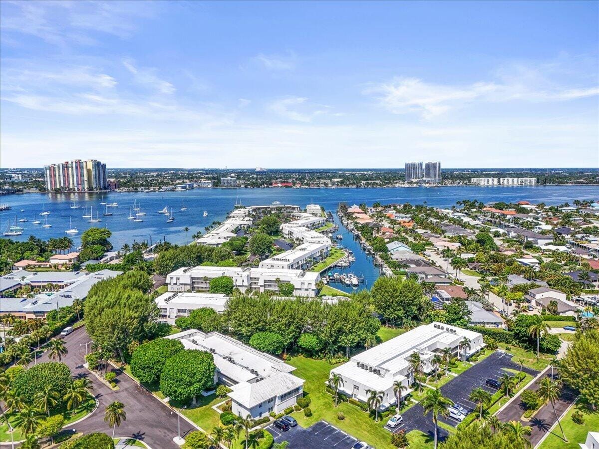 1205 Sandy Lane 249, Riviera Beach, FL 33404 photo 27