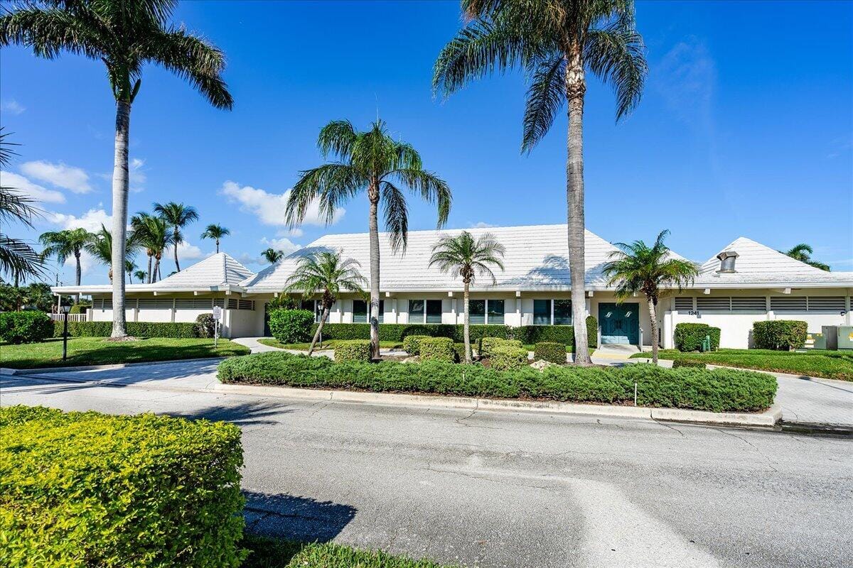 1205 Sandy Lane 249, Riviera Beach, FL 33404 photo 29