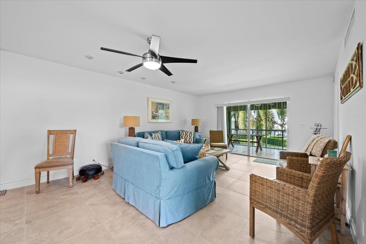 1205 Sandy Lane 249 — photo 6