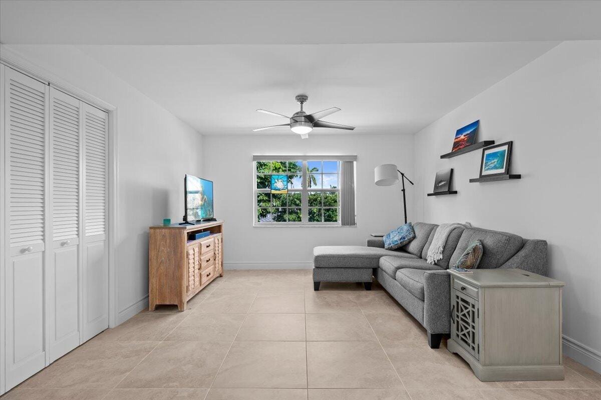 1205 Sandy Lane 249 — photo 10