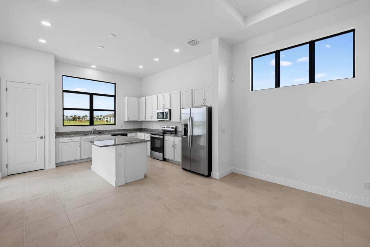 7920 SW ANDREA Way — photo 10
