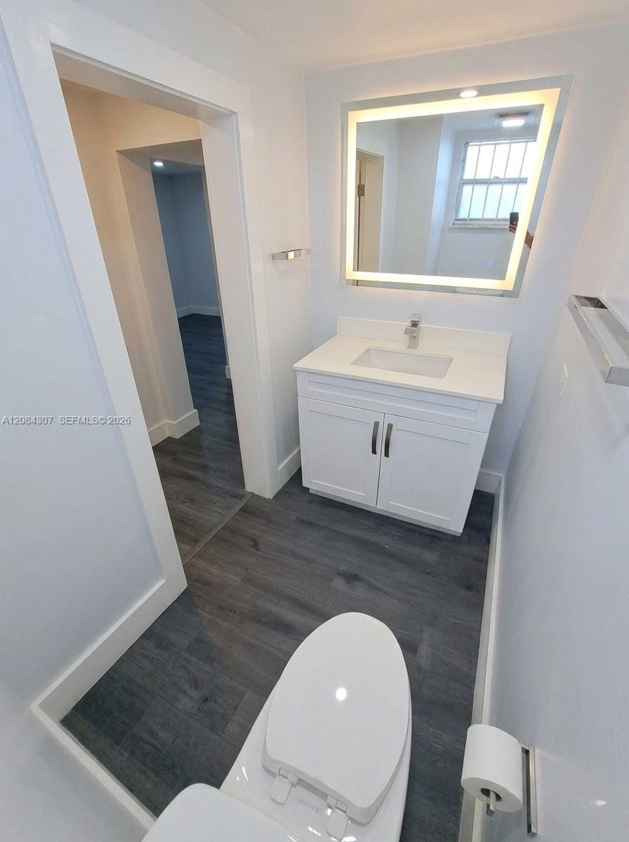 445 NE 195th Street 332 — photo 7
