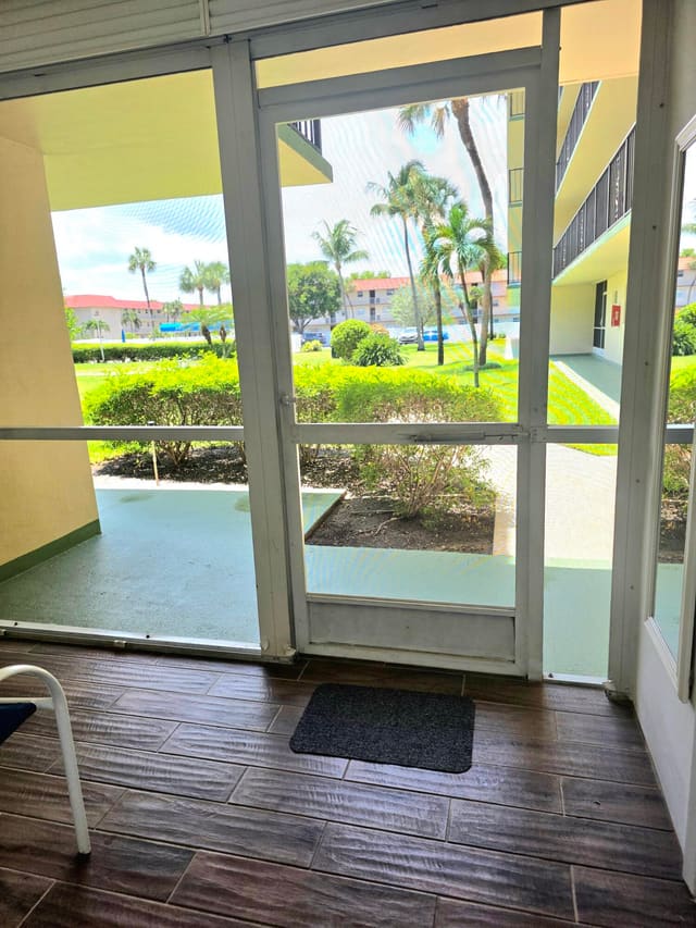 804 SE 7TH Street 101, Deerfield Beach, FL 33441