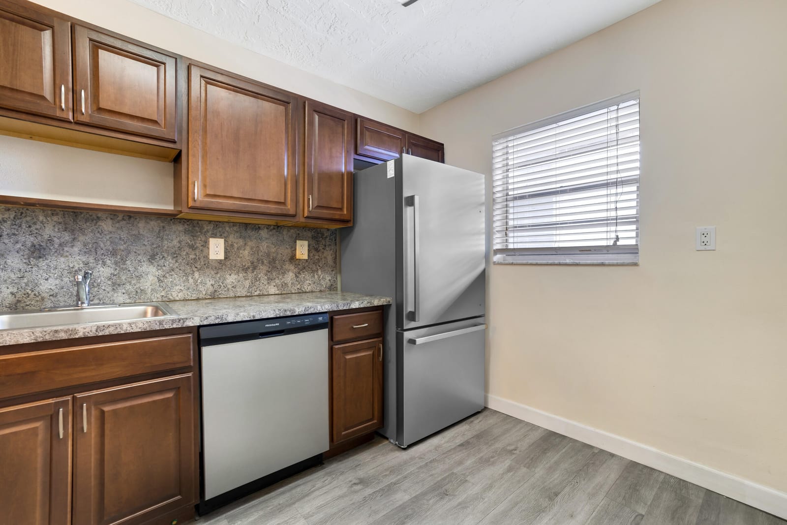 1400 NE 57TH Street 304 — photo 3