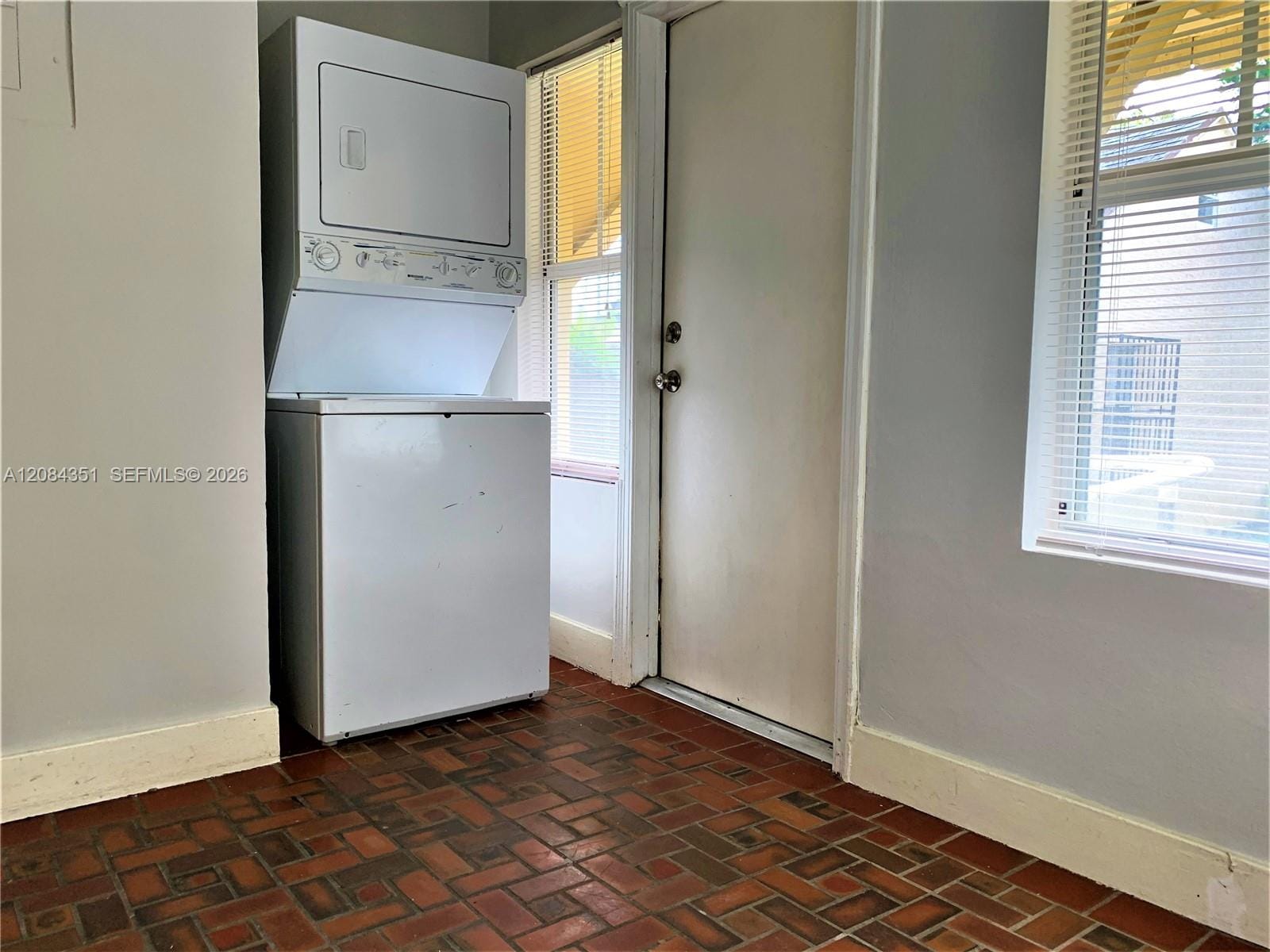 176 NE 46th Street — photo 12