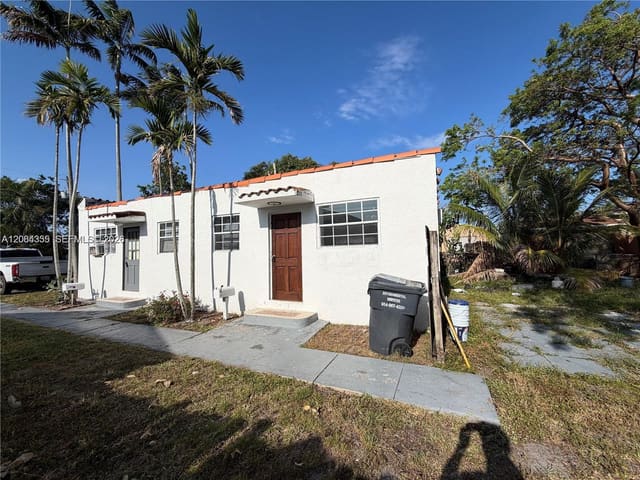 2212 Grant Street 2, Hollywood, FL 33020