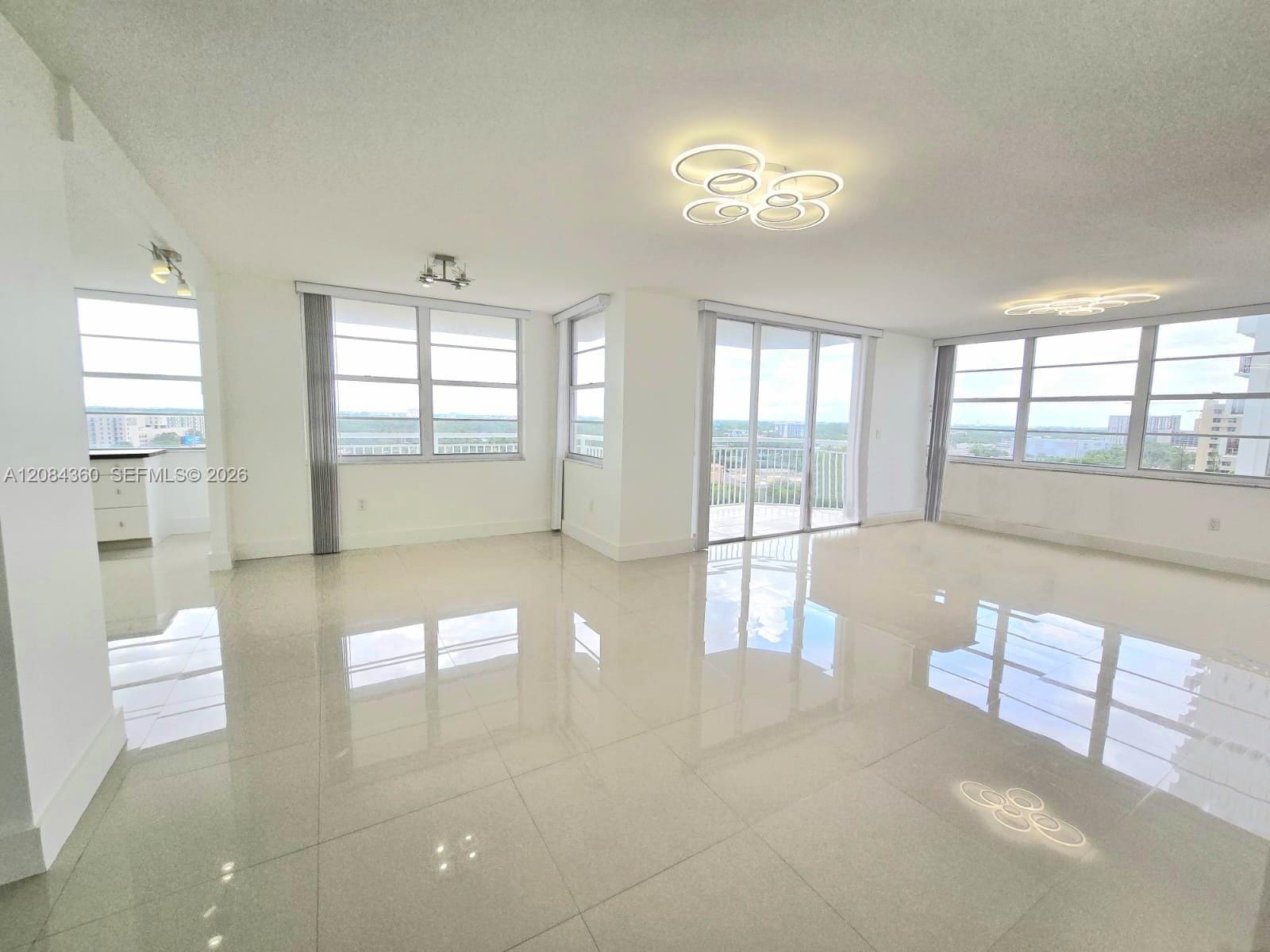 18051 Biscayne Boulevard 1204 — photo 6