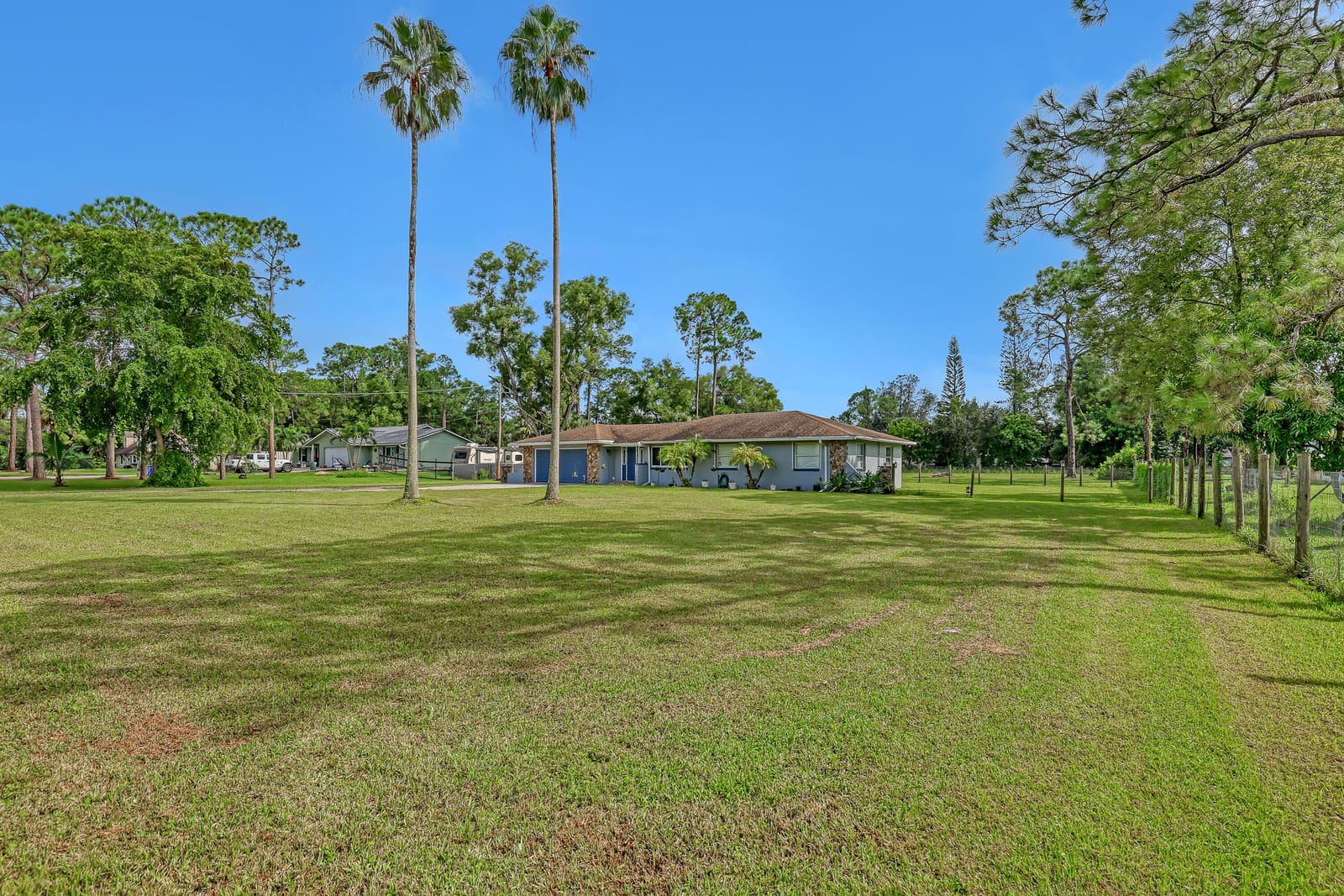 11920 41st Court N, The Acreage, FL 33411 photo 3