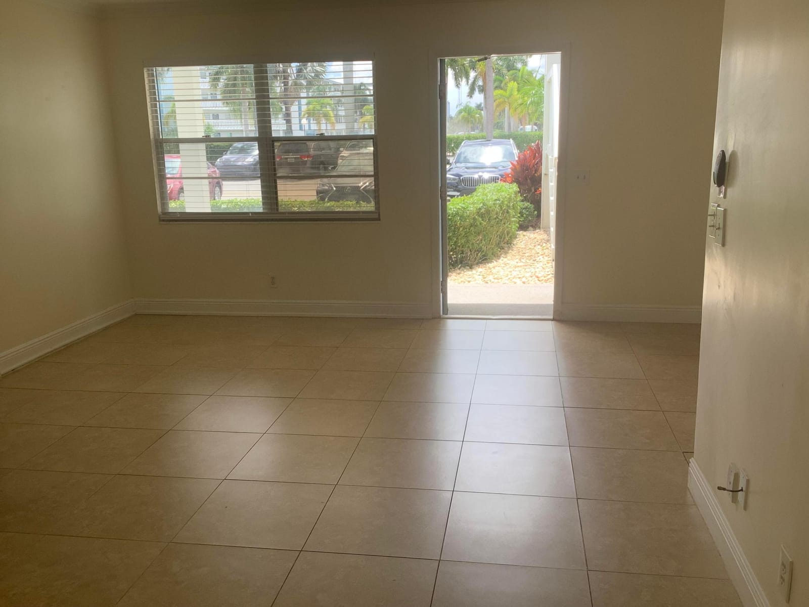 1045 EXETER C 1045 — photo 12
