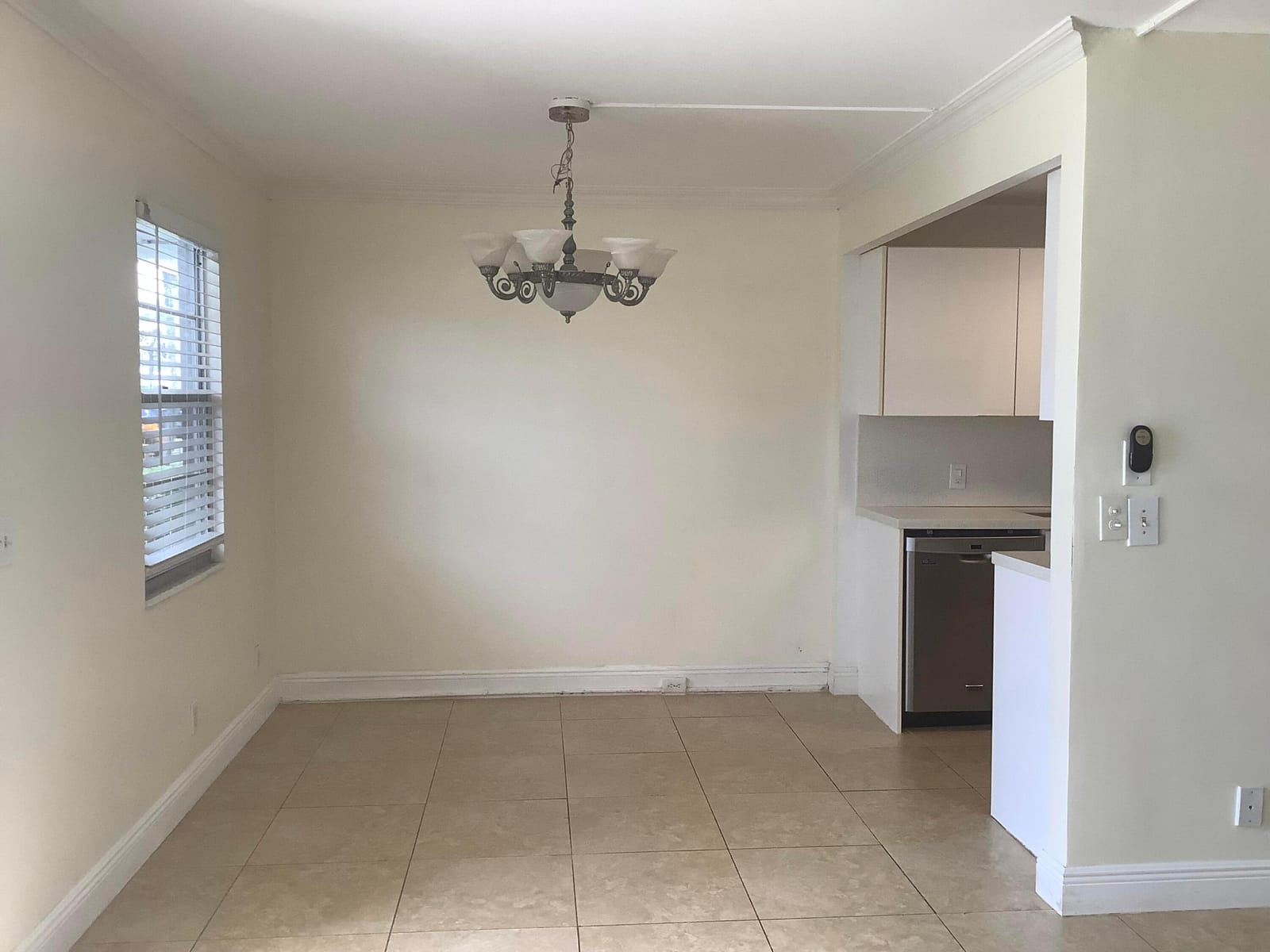 1045 EXETER C 1045 — photo 5