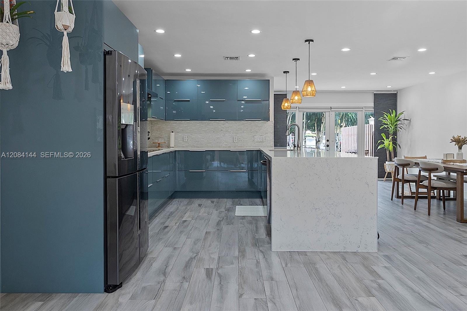 4868 Sheridan Street 5 — photo 6
