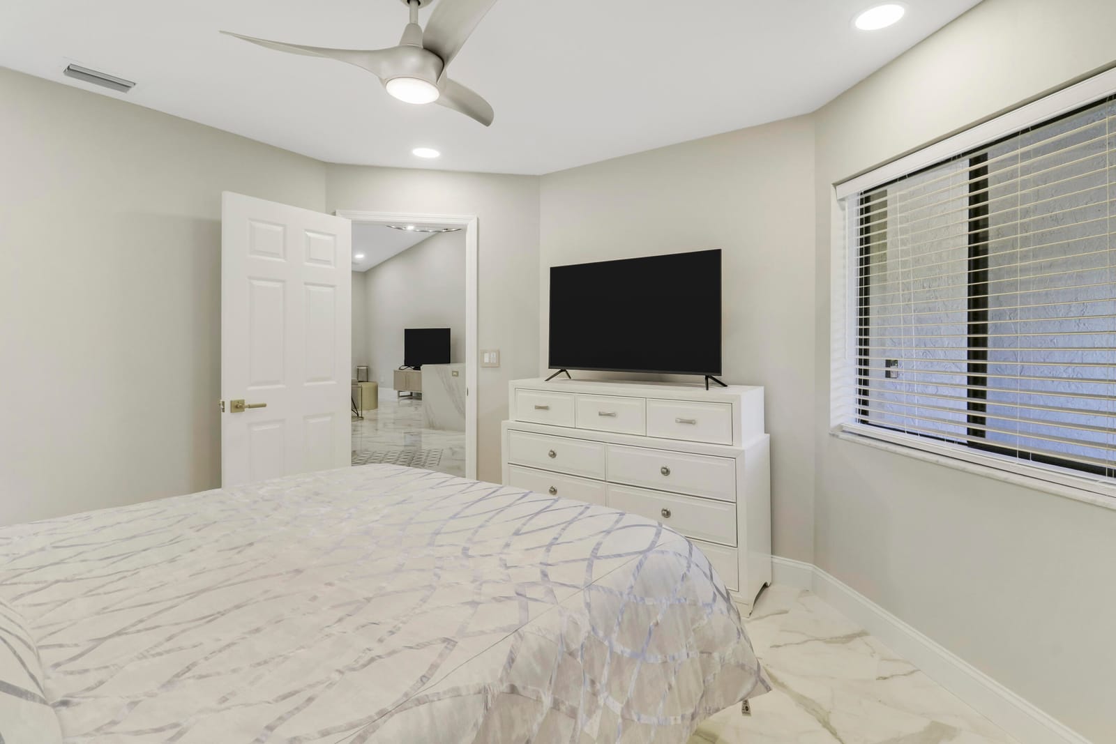 1143 Duncan Circle 202 — photo 7