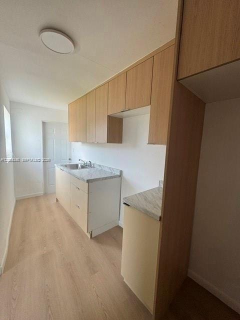 4430 SW 40th Street — photo 2