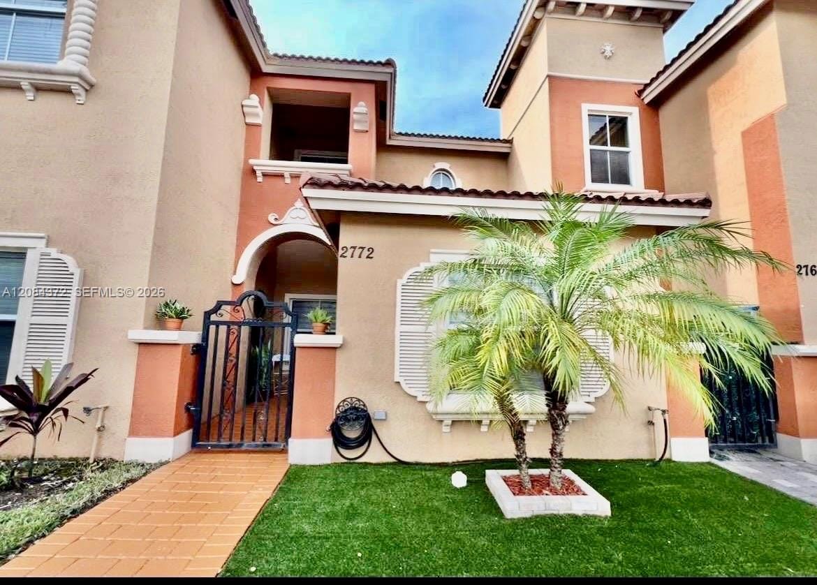 2772 SW 121st Avenue 602 — photo 1