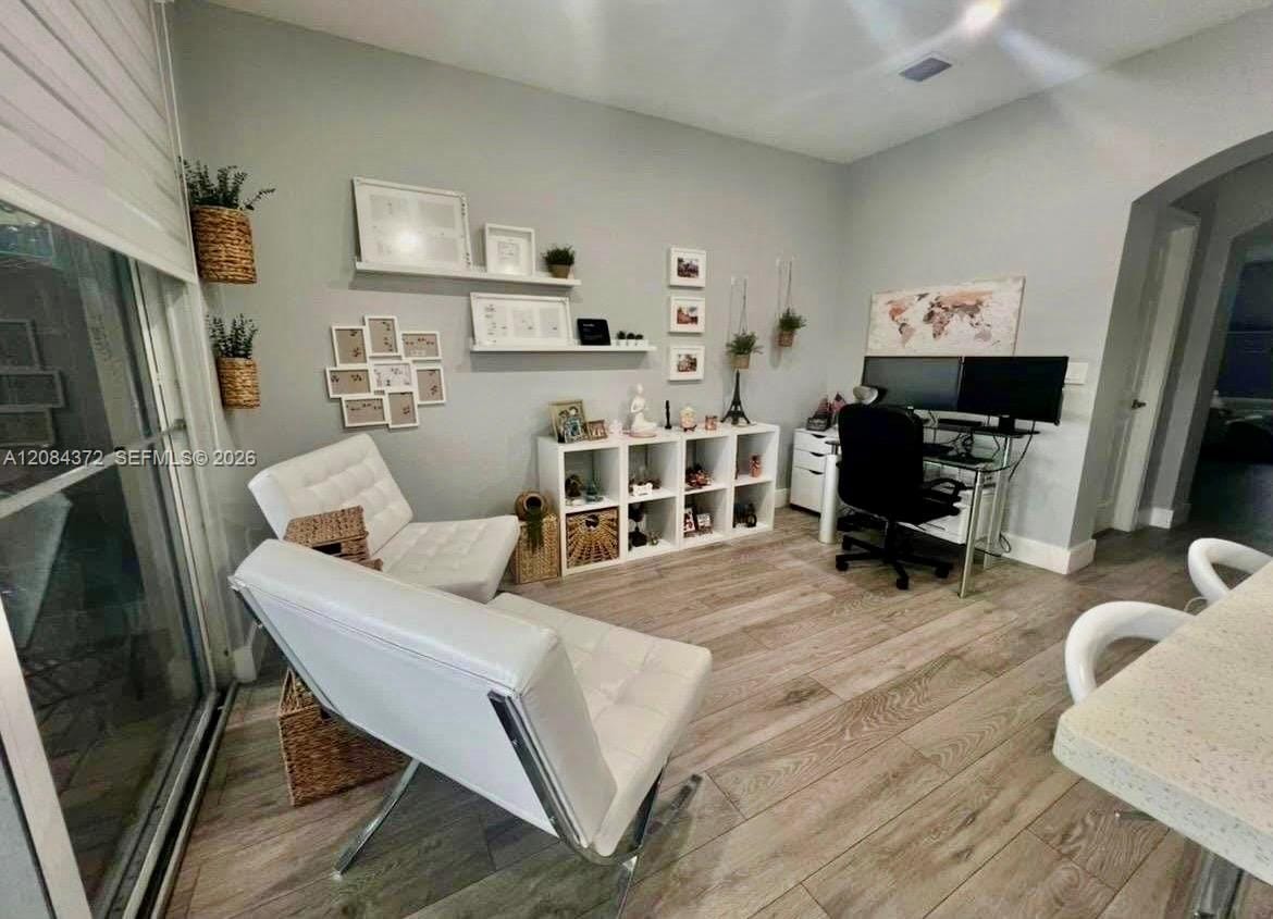 2772 SW 121st Avenue 602 — photo 9