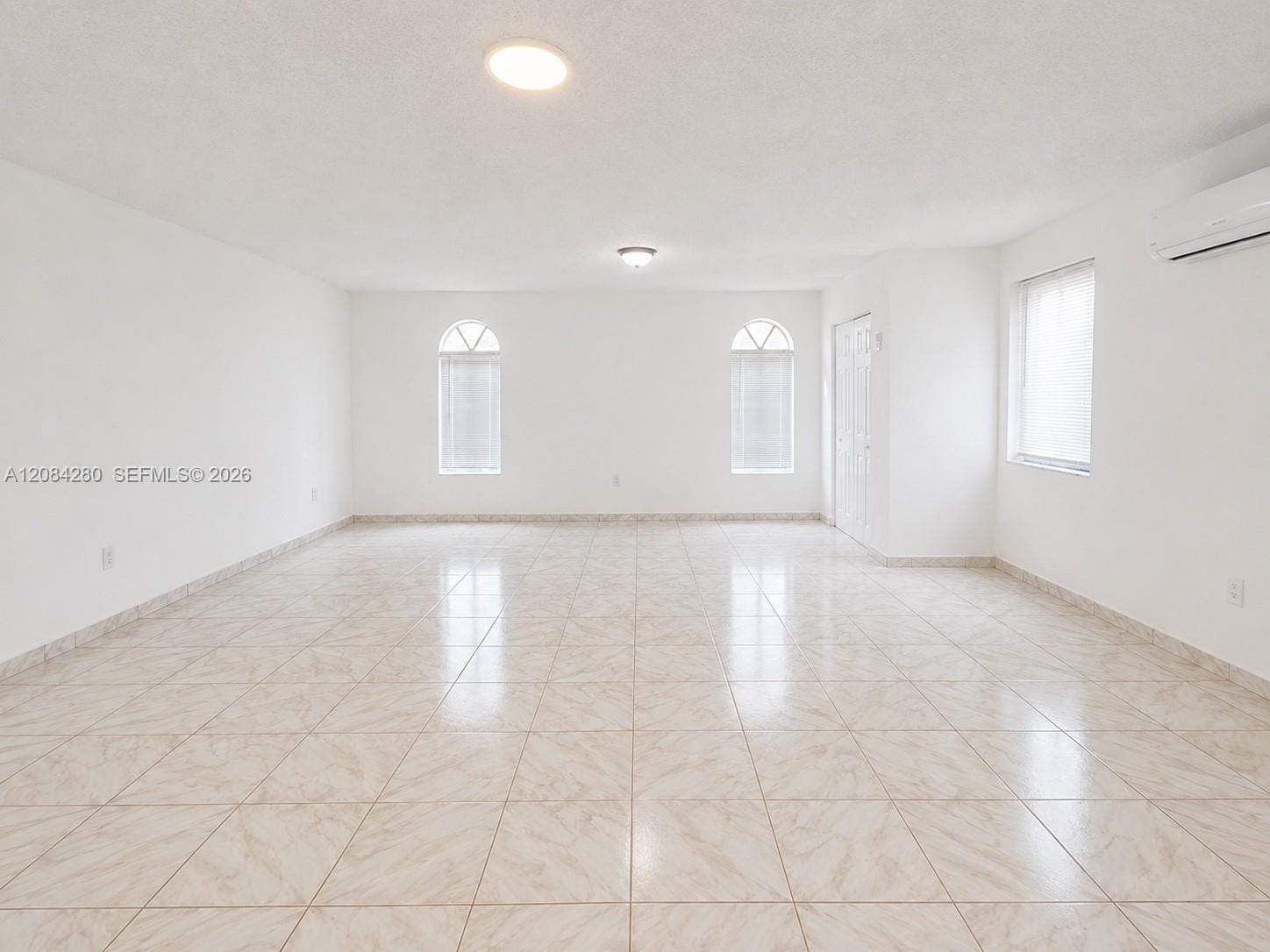 137xx 3x Street l — photo 2