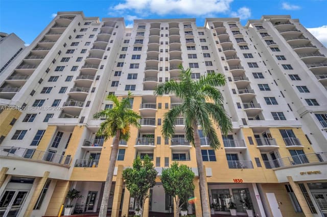 1830 Radius Drive 503, Radius, Hollywood, FL
