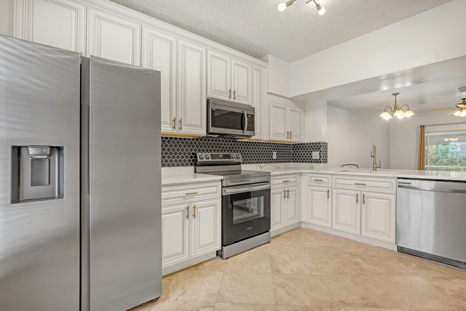 1004 Kokomo Key Lane — photo 10