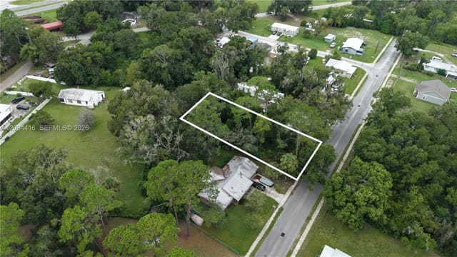 221 W Palmetto Street, FL 32177