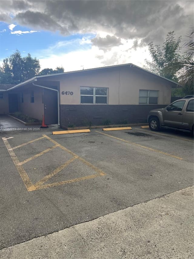6470 NW 20th Court 2r, Sunrise, FL 33313