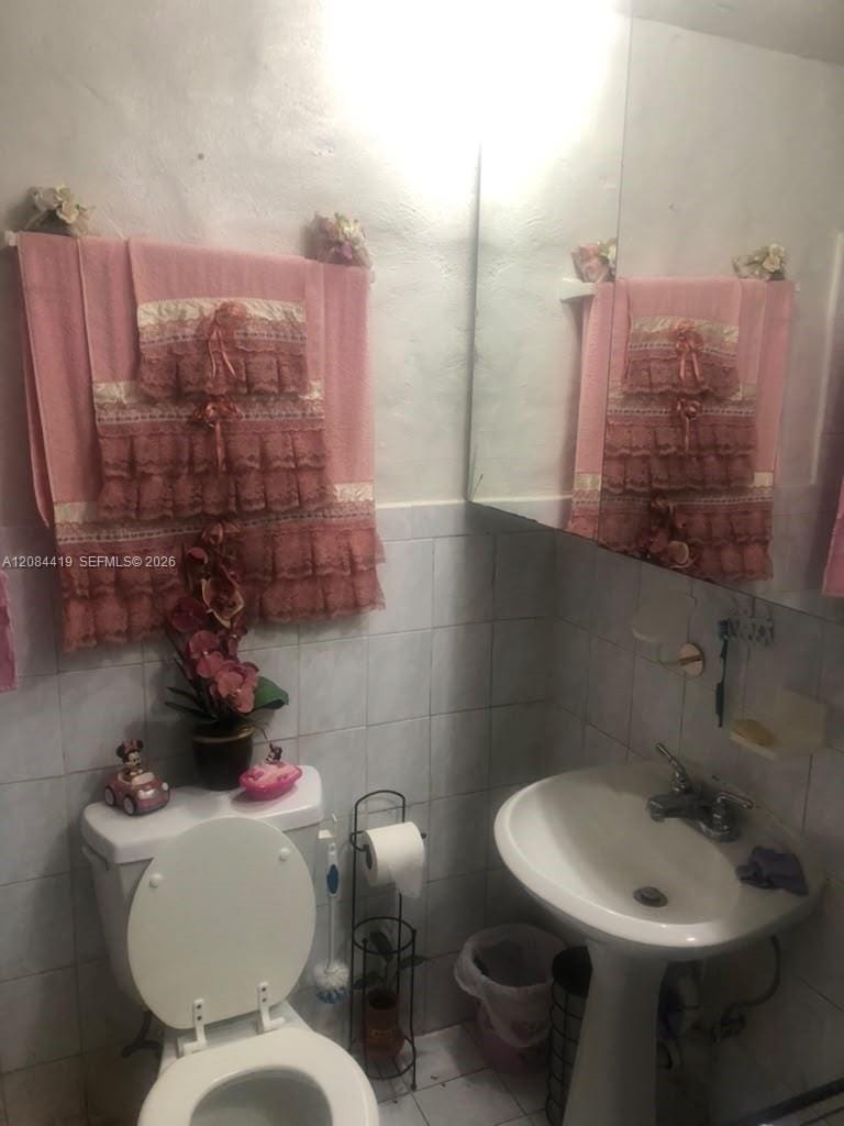 770 E 17th Street, Hialeah, FL 33010 photo 18