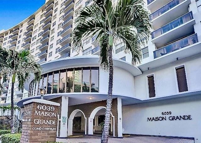 6039 Collins Avenue 833, Miami Beach, FL 33140