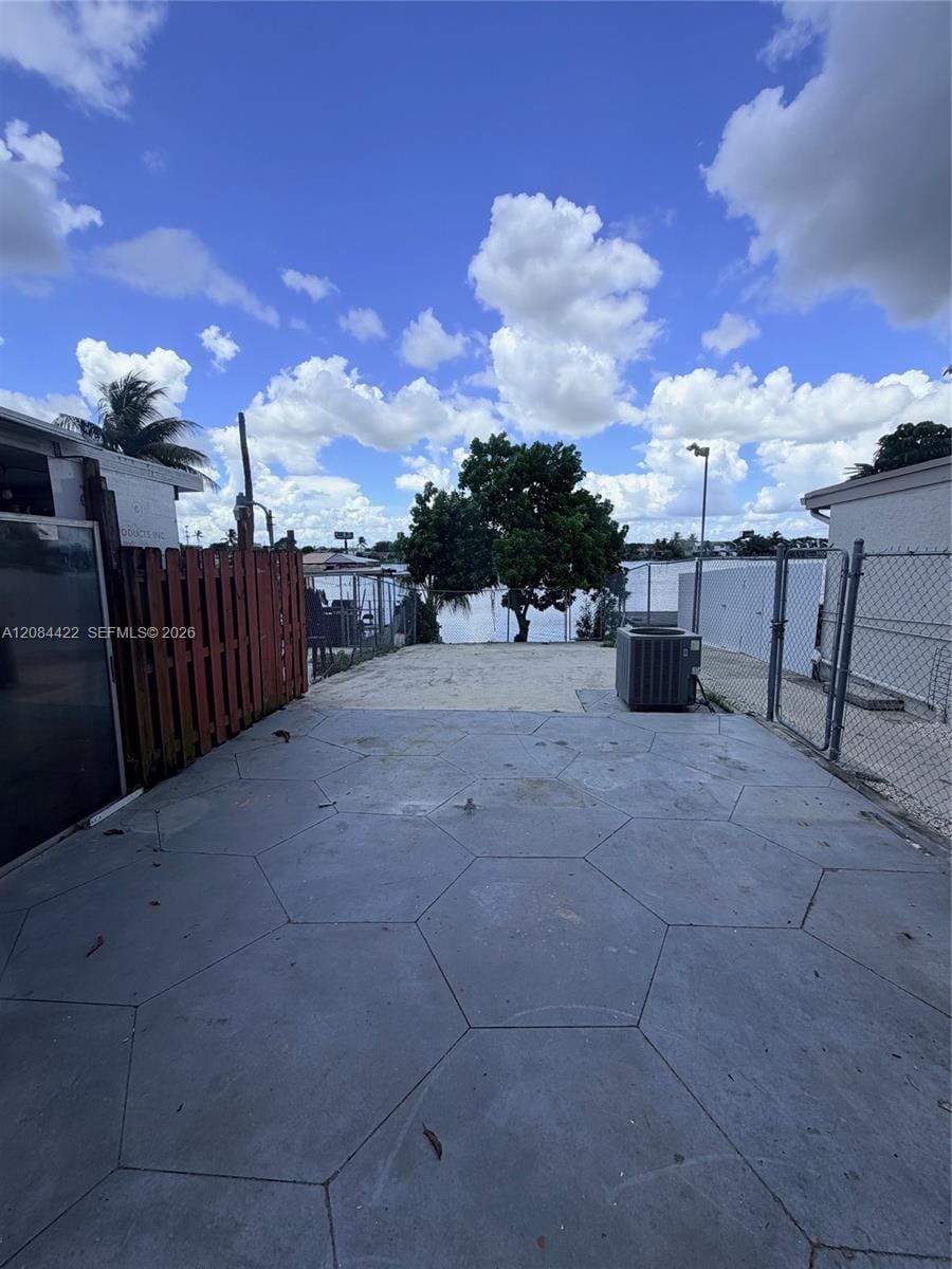 7006 W 17th Court, Hialeah, FL 33014 photo 23
