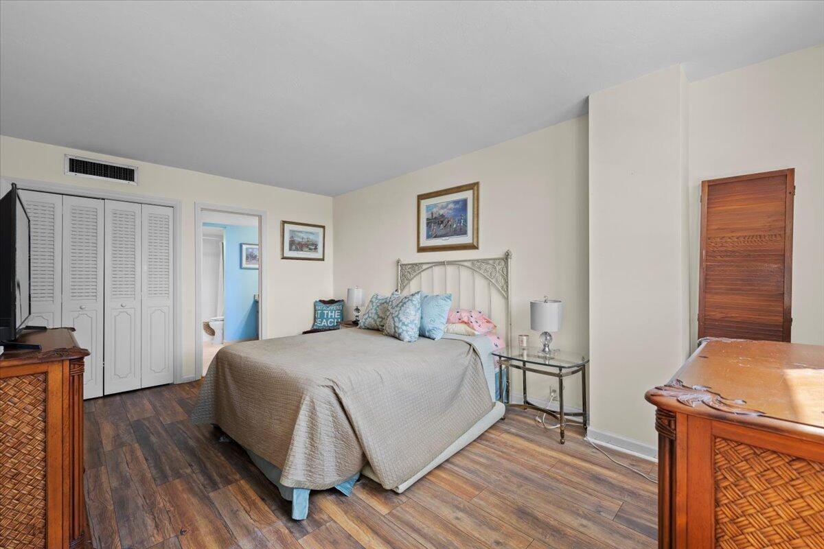 1200 MARINE Way 304 — photo 12