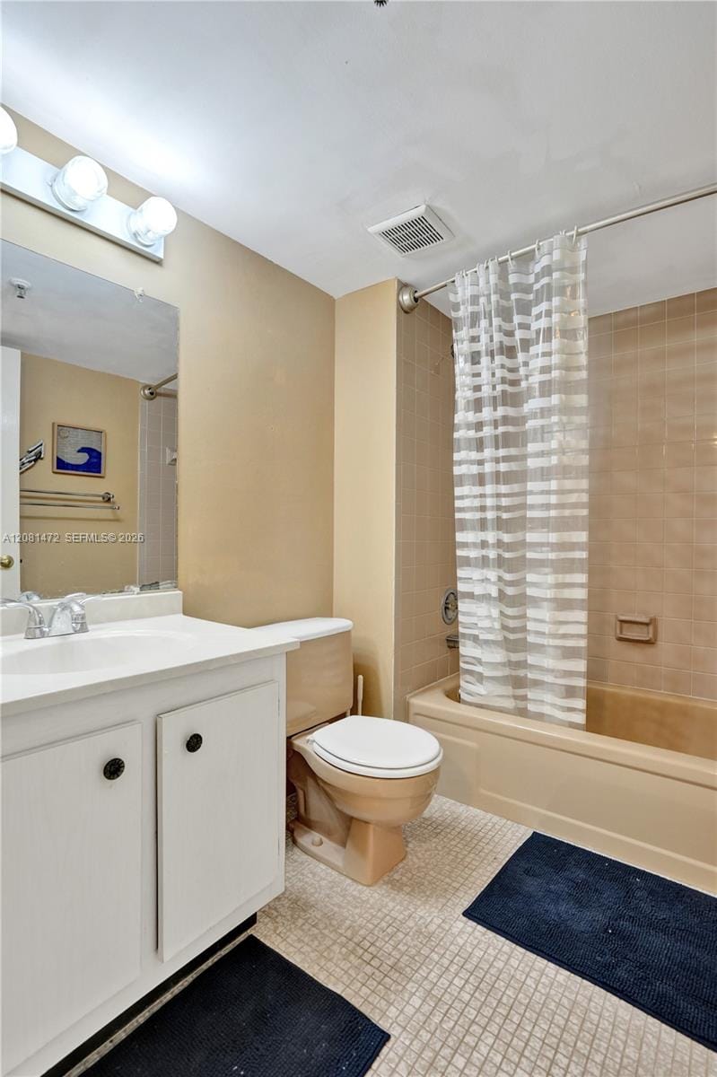 4570 NW 18th Avenue 202, Deerfield Beach, FL 33064 photo 13