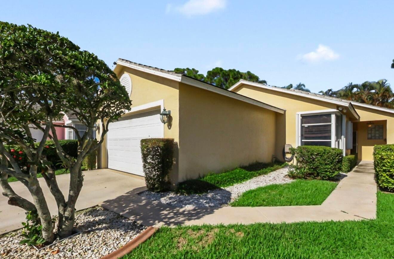 172 HARBOR LAKE Circle — photo 1