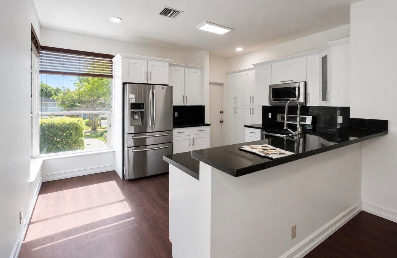 172 HARBOR LAKE Circle — photo 12