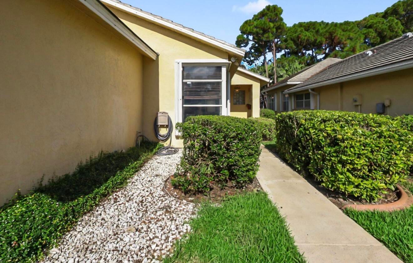 172 HARBOR LAKE Circle — photo 5