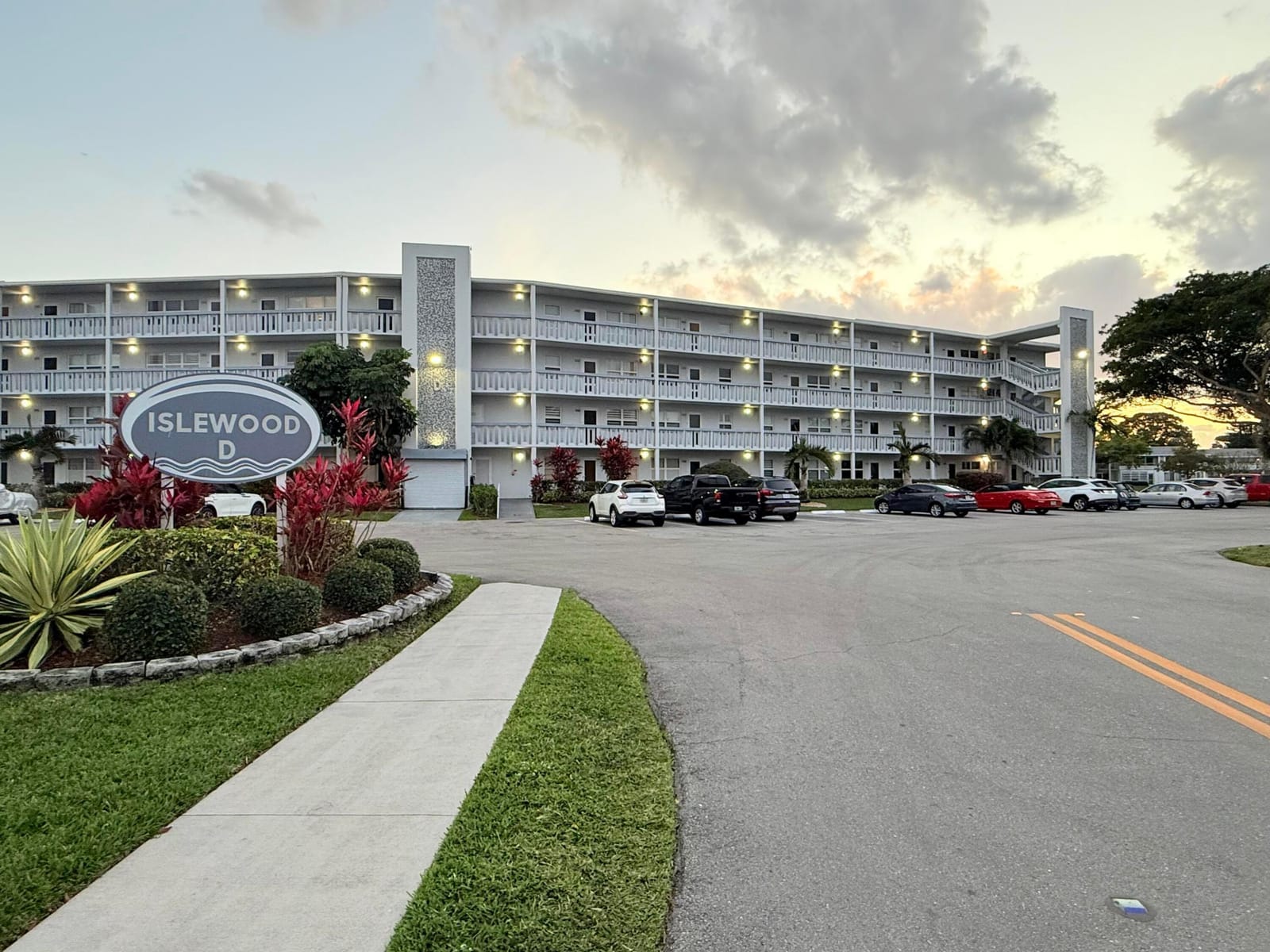 4015 Islewood D, Deerfield Beach, FL 33442 photo 1