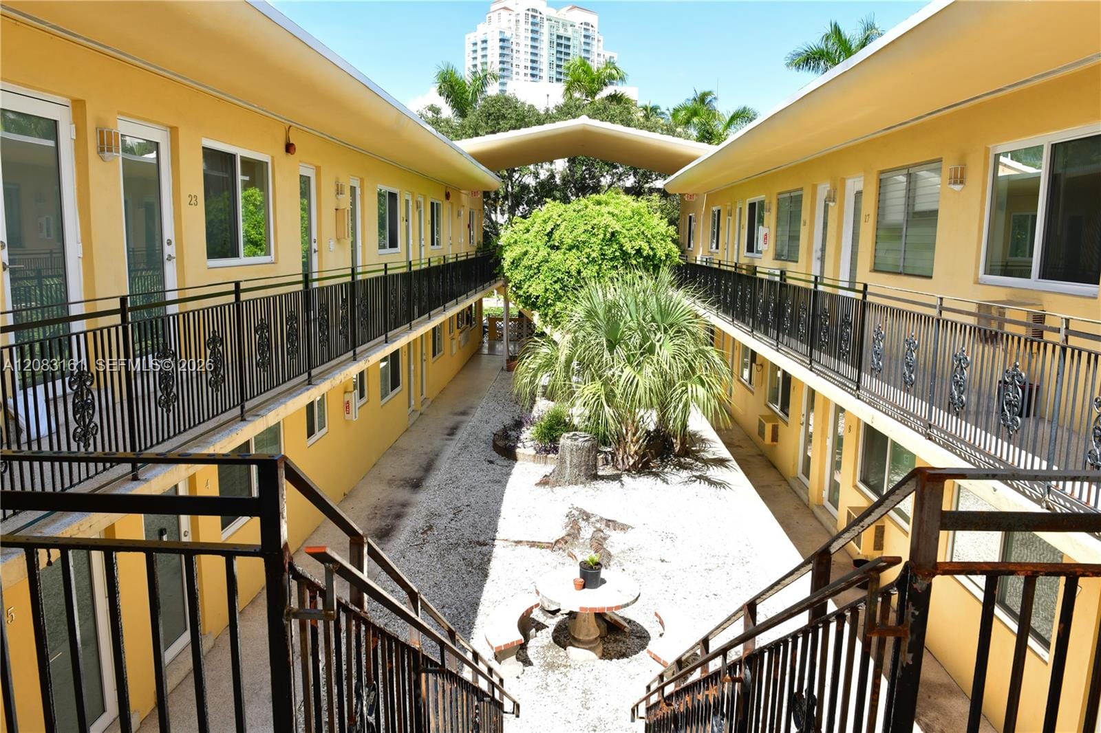 65 Washington Avenue 25, Miami Beach, FL 33139 photo 11